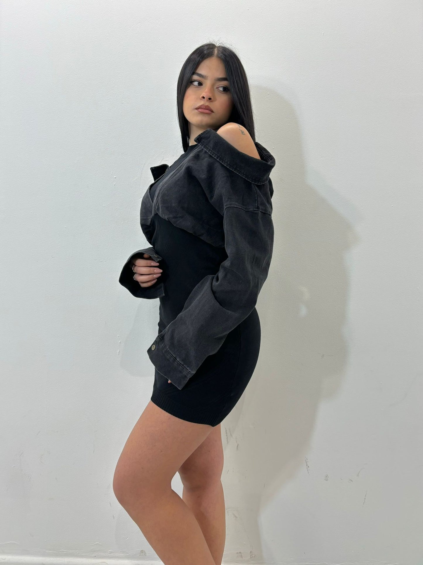 Vestito omero sceso in denim black