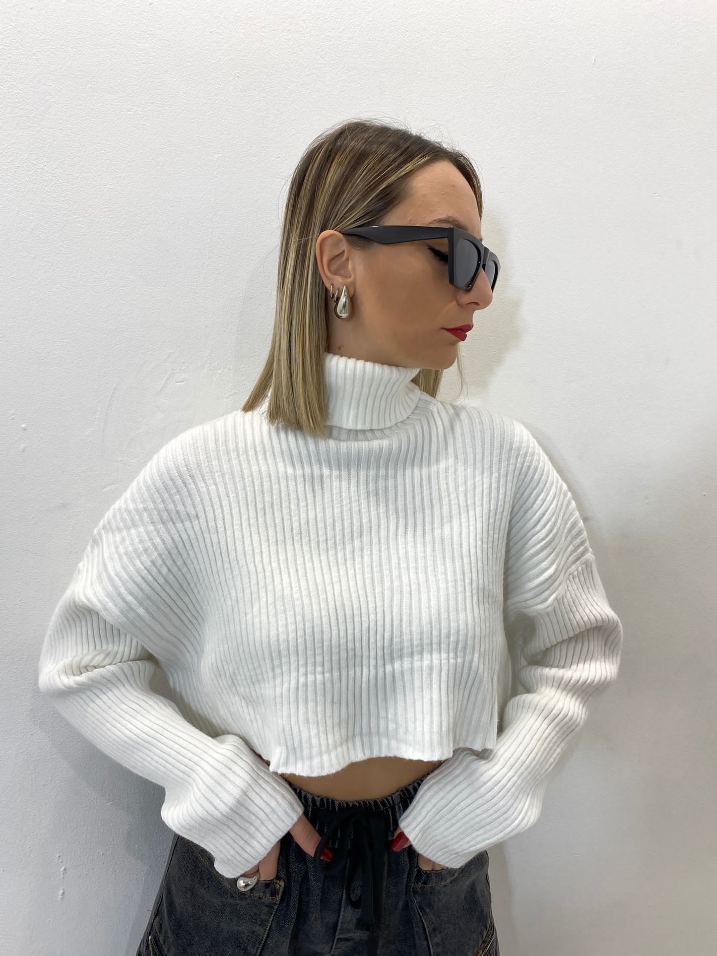 Maglione a collo alto crop
