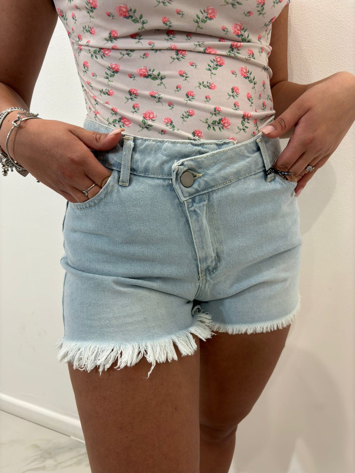 Shorts Lumina