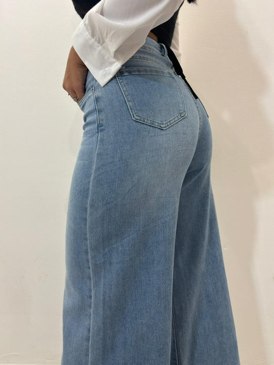 Jeans ampio a palazzo