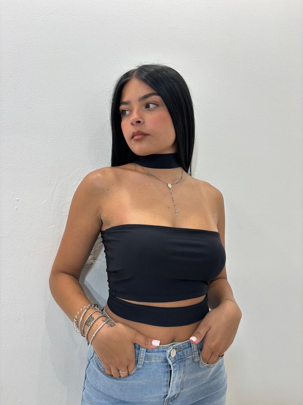 top chiara nero