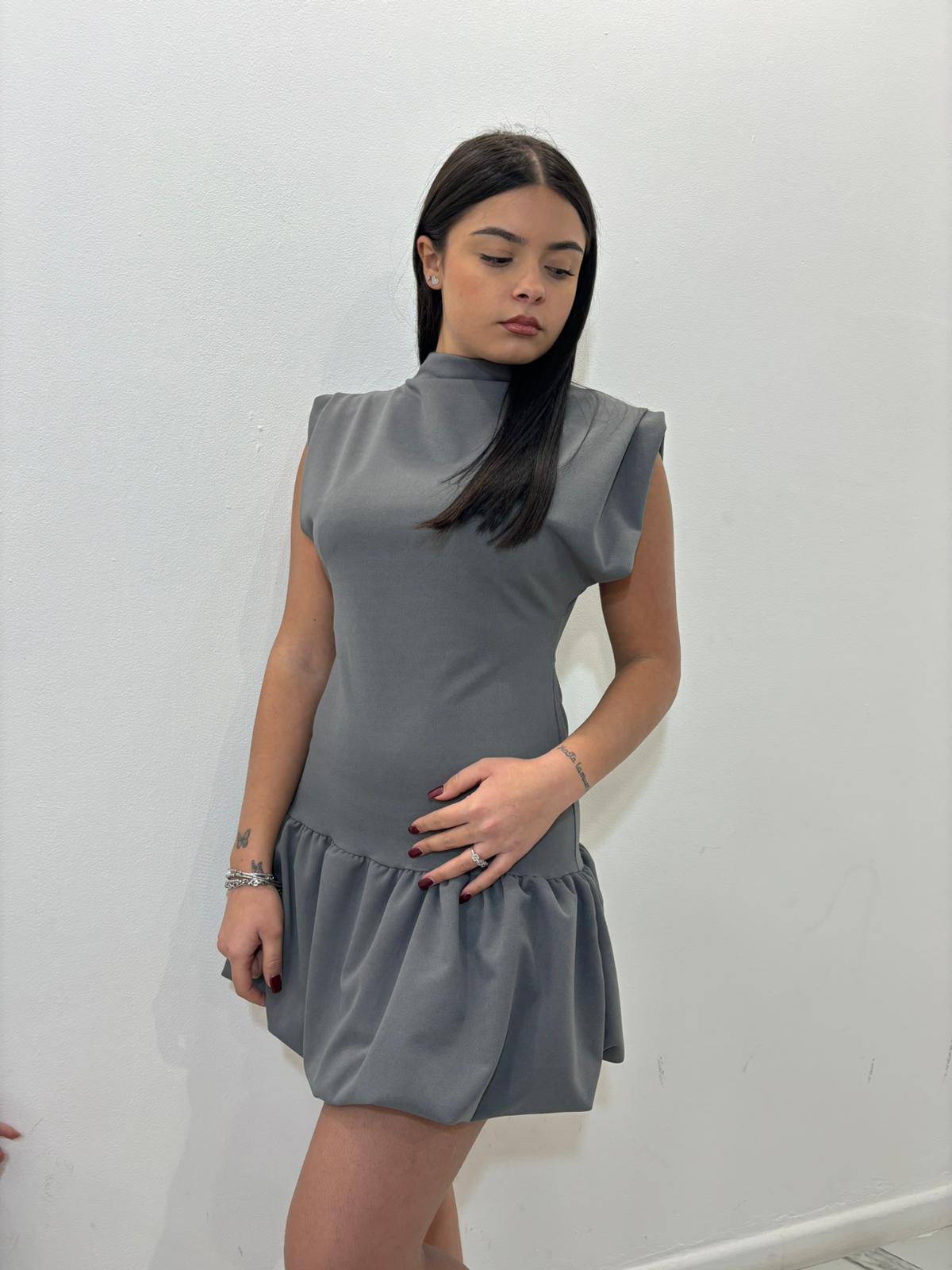 Vestito low-cost grigio